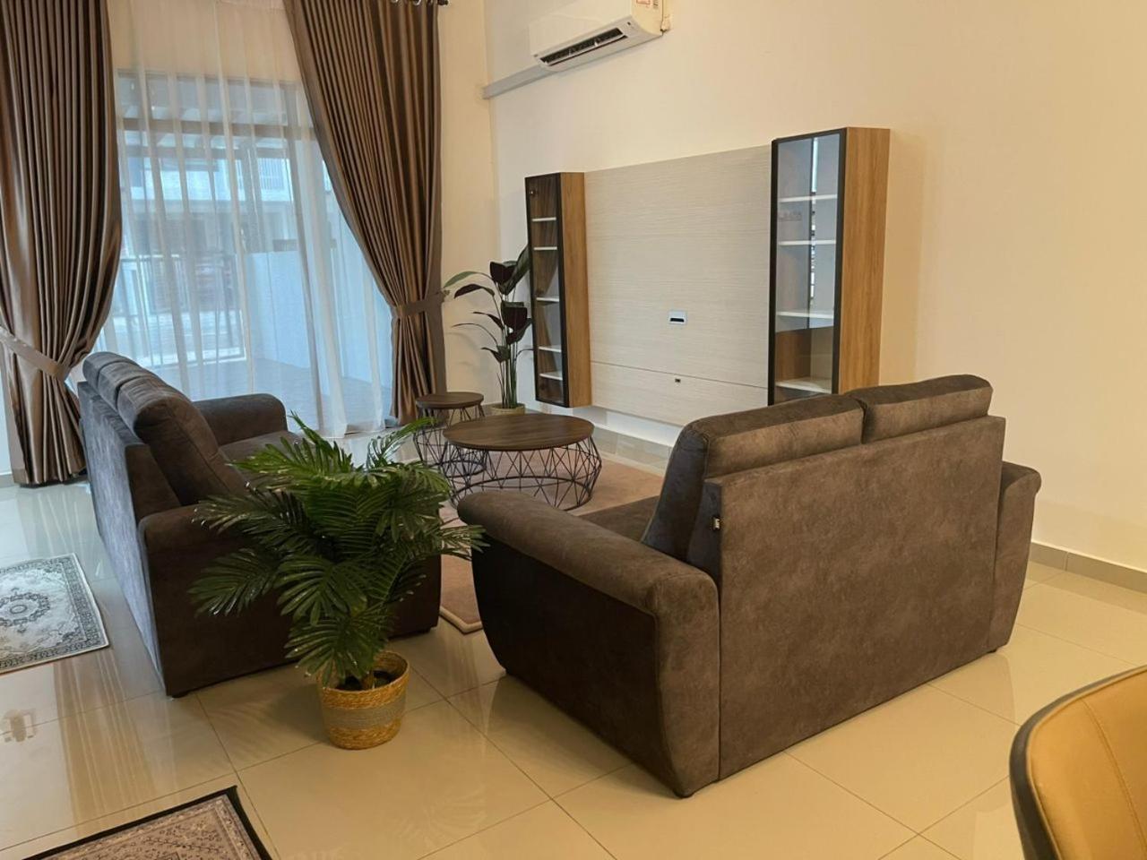 Homestay Idamanku Shah Alam Exterior photo