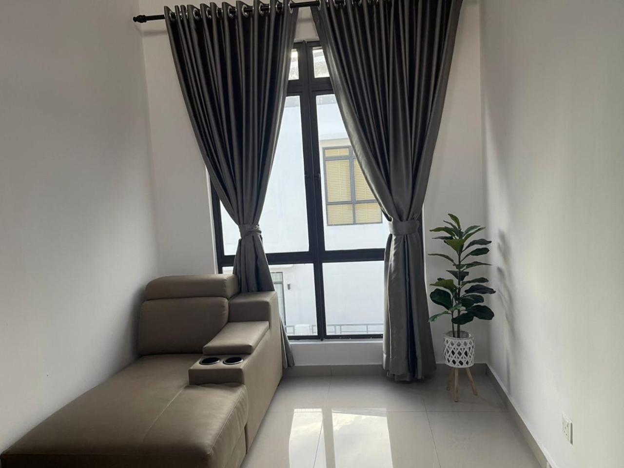 Homestay Idamanku Shah Alam Exterior photo